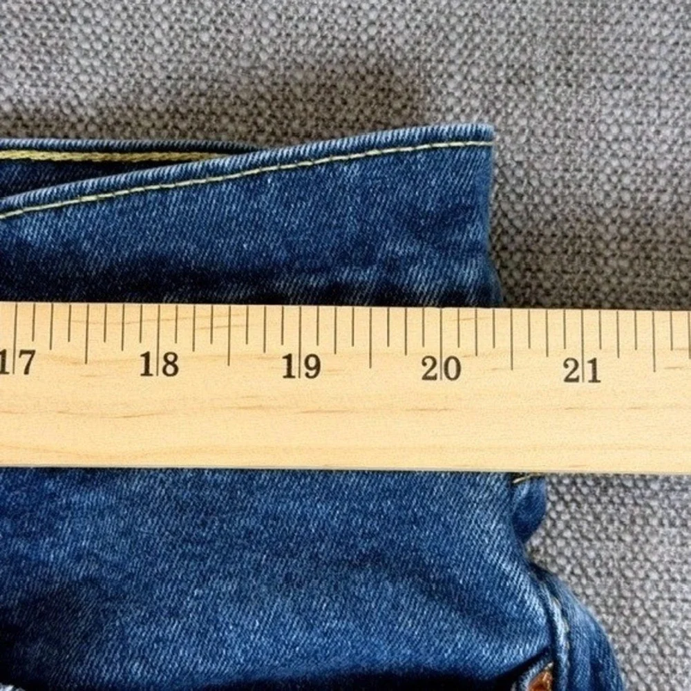 Levis 504 Regular Straight Fit Mens Jeans {Actual W38 L31) Medium Wash Blue